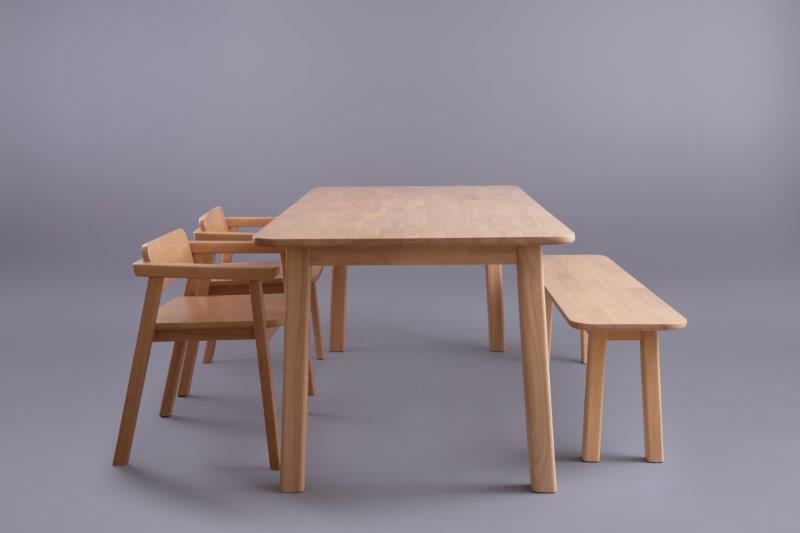 EXCLU Dining table